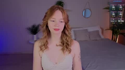 Snapshot of carolinnk chatting on September 2025 02:50:02 PM Caro online show from September 2025 02:50:02 PM
