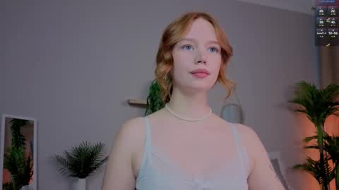 Snapshot of carolinnk chatting on September 2025 02:21:01 PM Caro online show from September 2025 02:21:01 PM