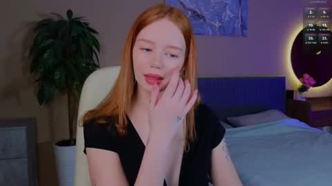 Snapshot of carolinnk chatting on October 2025 02:08:01 PM Caro online show from October 2025 02:08:01 PM