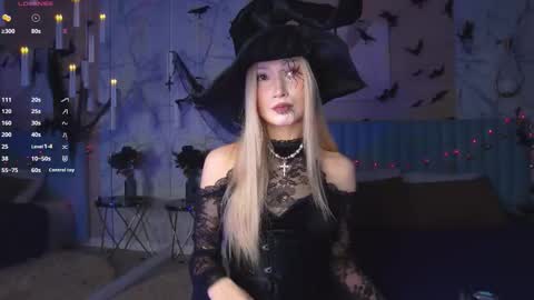 Snapshot of carolreeves chatting on November 2025 06:04:02 AM Carol online show from November 2025 06:04:02 AM