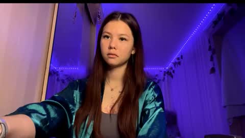 Snapshot of carolynexford chatting on November 2025 09:08:01 AM Emma online show from November 2025 09:08:01 AM