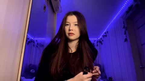 Snapshot of carolynexford chatting on November 2025 02:09:01 PM Emma online show from November 2025 02:09:01 PM