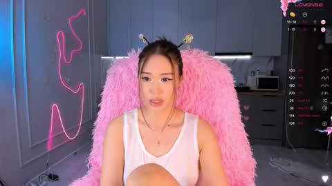 Yummi online show from September 2025 10:43:01 PM