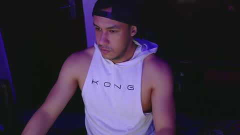 Snapshot of casas_oom chatting on February 2025 05:40:01 AM      online show from February 2025 05:40:01 AM