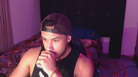 Snapshot of casas_oom chatting on September 2025 04:00:01 AM      online show from September 2025 04:00:01 AM