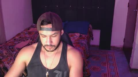 Snapshot of casas_oom chatting on October 2025 04:33:01 AM      online show from October 2025 04:33:01 AM