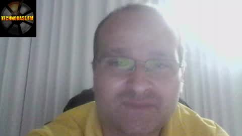 Snapshot of cascadacek chatting on April 2026 08:04:02 PM CASCADACEK online show from April 2026 08:04:02 PM