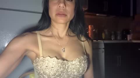 Roxy online show from April 2026 10:34:01 AM