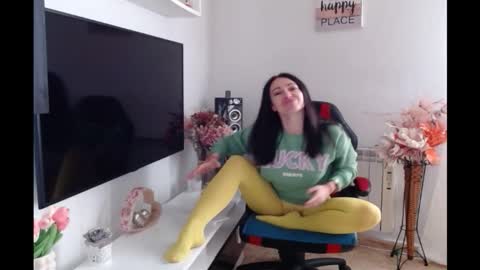 Snapshot of casperlove69 chatting on September 2025 09:13:01 AM Alice online show from September 2025 09:13:01 AM