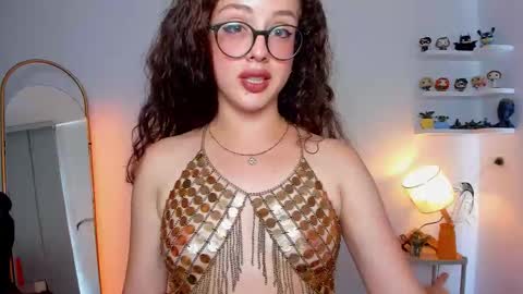 Cassie online show from October 2025 06:35:02 PM