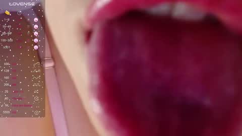 Cassandra online show from October 2025 01:12:02 PM