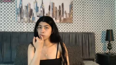 Snapshot of cassie_bloom chatting on October 2025 03:42:02 AM cassie_bloom online show from October 2025 03:42:02 AM