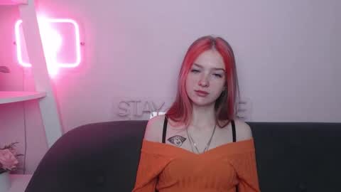 cassieliam online show from December 2025 06:23:01 AM