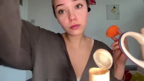 Snapshot of cassijent chatting on February 2026 08:14:01 AM Olivia online show from February 2026 08:14:01 AM