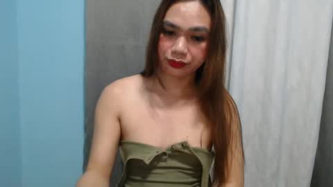 Snapshot of cassy_fuckx69 chatting on February 2025 12:32:02 PM Cassy online show from February 2025 12:32:02 PM