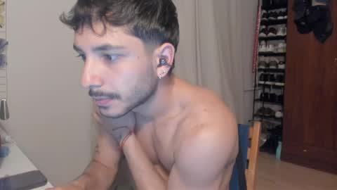 Castrenze online show from April 2026 12:46:02 AM