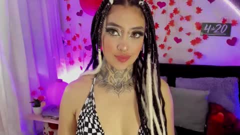 Cata green model independient online show from February 2025 09:19:02 PM