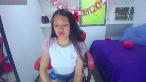 C A T A L E H I A online show from February 2025 08:15:01 PM