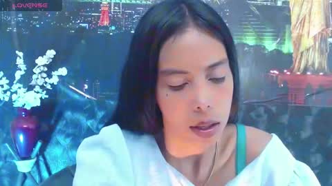 Snapshot of catalella_ar chatting on June 2026 03:23:02 AM Queen Catalella online show from June 2026 03:23:02 AM