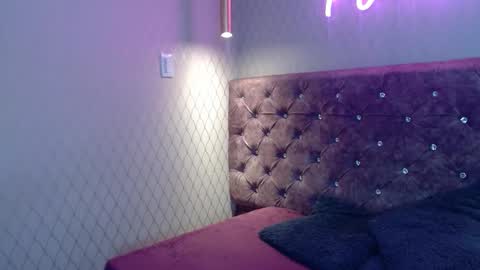 cataleyadamourx online show from December 2025 11:14:02 AM