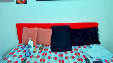 Snapshot of cataliinacastro chatting on September 2025 08:54:02 PM catalina online show from September 2025 08:54:02 PM