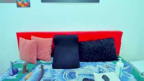 Snapshot of cataliinacastro chatting on October 2025 08:16:02 PM catalina online show from October 2025 08:16:02 PM