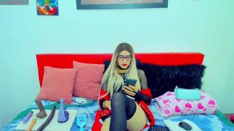 Snapshot of cataliinacastro chatting on November 2025 06:08:01 PM catalina online show from November 2025 06:08:01 PM