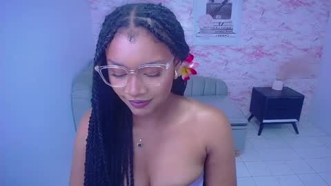 catalina25_t online show from February 2025 01:50:01 PM