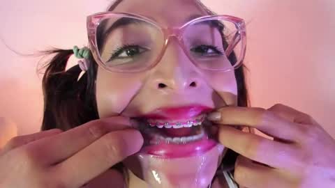 Cata  Monday- Saturday   On line at 0100pm-0700pm online show from September 2025 06:09:02 PM