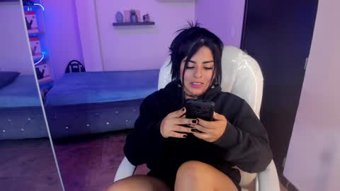 Snapshot of catalina_naughtyy chatting on December 2024 09:48:01 PM Catalina online show from December 2024 09:48:01 PM