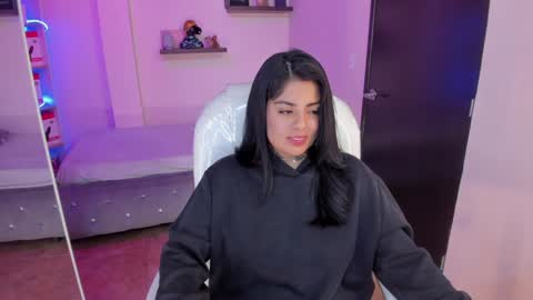 Snapshot of catalina_naughtyy chatting on January 2025 01:08:01 AM Catalina online show from January 2025 01:08:01 AM