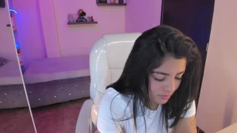 Snapshot of catalina_naughtyy chatting on January 2025 08:07:02 PM Catalina online show from January 2025 08:07:02 PM
