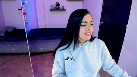 Snapshot of catalina_naughtyy chatting on March 2025 01:47:02 AM Catalina online show from March 2025 01:47:02 AM