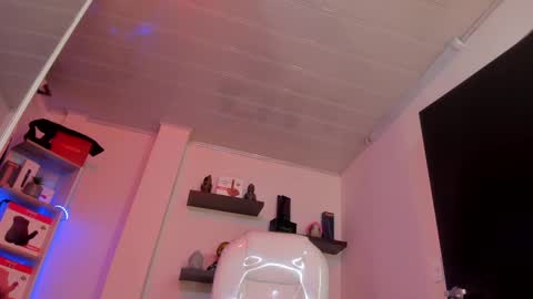 Snapshot of catalina_naughtyy chatting on March 2025 10:59:01 PM Catalina online show from March 2025 10:59:01 PM