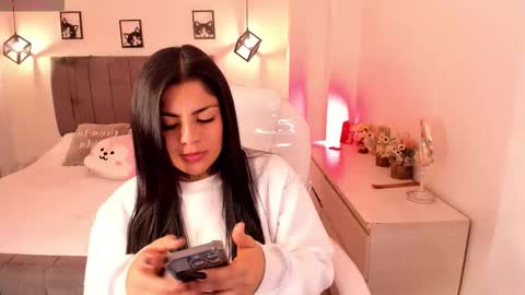 Snapshot of catalina_naughtyy chatting on September 2025 05:40:02 AM Catalina online show from September 2025 05:40:02 AM