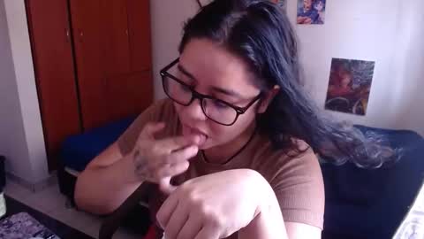 Snapshot of catalinaa_lovee chatting on September 2025 06:44:02 PM catalinaa_lovee online show from September 2025 06:44:02 PM