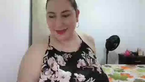 Snapshot of catalinamarpi45 chatting on February 2026 03:35:02 PM cataleya online show from February 2026 03:35:02 PM