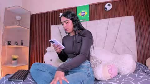 catalleya_f online show from July 2026 08:00:01 PM