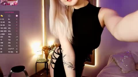 Anna  online show from January 2026 02:17:01 AM