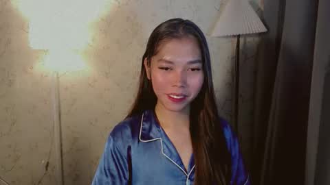 catherine_365 online show from October 2025 06:05:01 PM