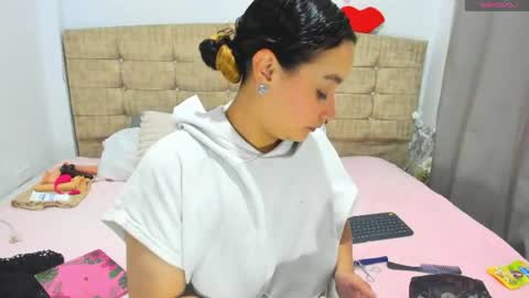 catherine_and_tara online show from June 2026 01:58:01 AM