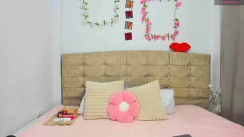 catherine_and_tara online show from June 2026 11:36:02 PM
