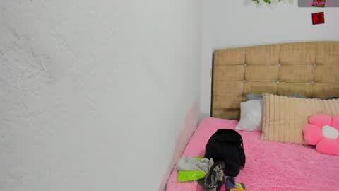 catherine_and_tara online show from June 2026 10:33:01 PM