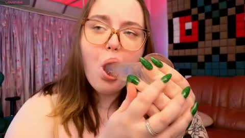 Snapshot of catherineclaire chatting on May 2026 04:36:02 PM catherineclaire online show from May 2026 04:36:02 PM