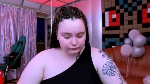 Snapshot of catherineclaire chatting on June 2026 05:25:01 PM catherineclaire online show from June 2026 05:25:01 PM