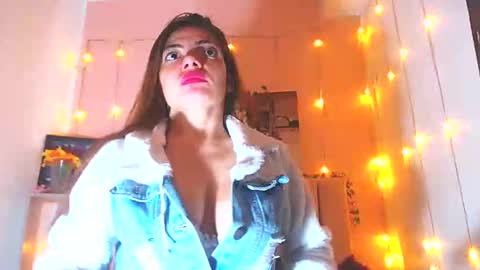 catherinehot707rs online show from December 2024 02:53:01 AM