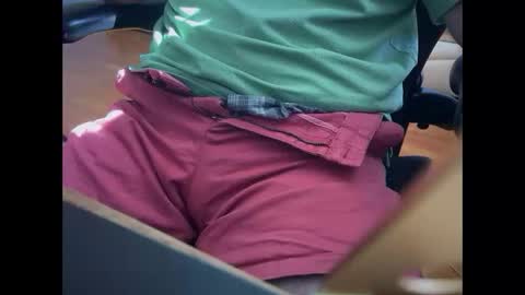 catmandoo21001 online show from October 2025 03:42:01 PM