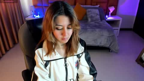 Snapshot of catti_brie_ chatting on November 2025 11:53:02 AM catti_brie_ online show from November 2025 11:53:02 AM