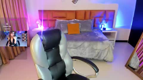 Snapshot of catti_brie_ chatting on November 2025 11:40:02 AM catti_brie_ online show from November 2025 11:40:02 AM