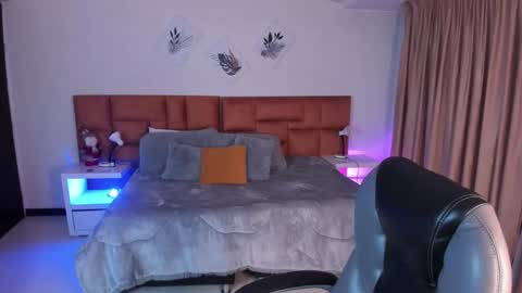 Snapshot of catti_brie_ chatting on November 2025 11:46:02 AM catti_brie_ online show from November 2025 11:46:02 AM